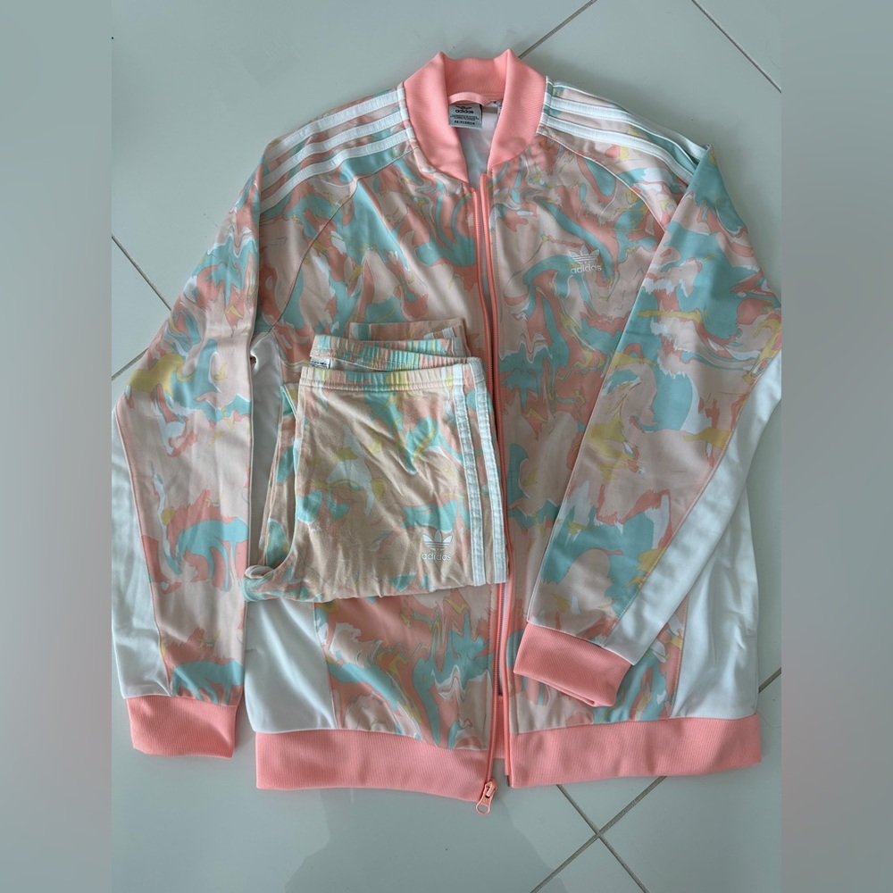 Adidas zip up jacket with matching leggings size 14-15